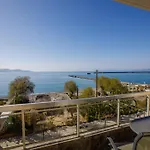Messinian Bay Shore Apartamento *