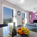 Messinian Bay Shore Apartamento *