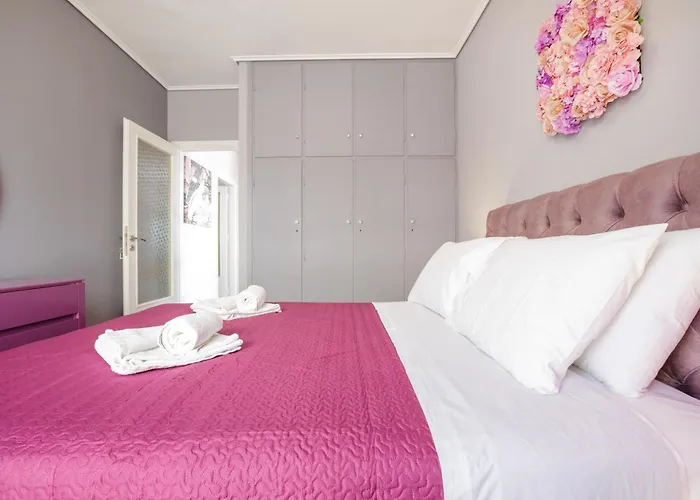 Messinian Bay Shore Apartment